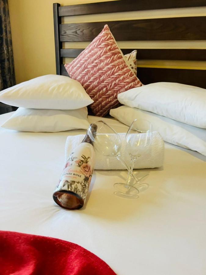 Tribute Guest House Matala Масеру Экстерьер фото