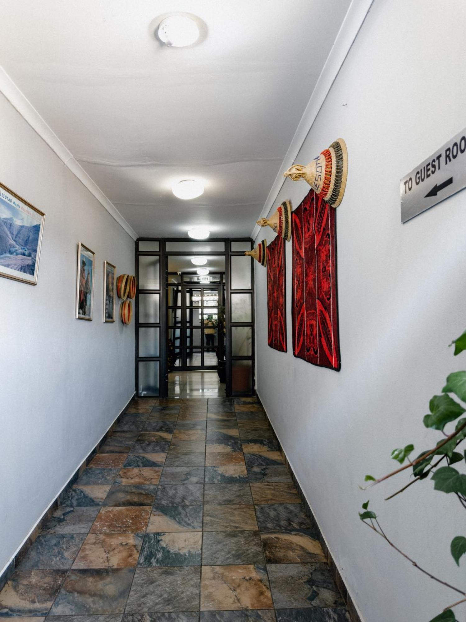 Tribute Guest House Matala Масеру Экстерьер фото